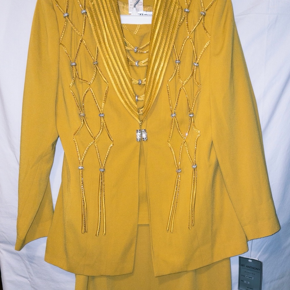 NWT 3 pc. Suit in dark yellow, size 12